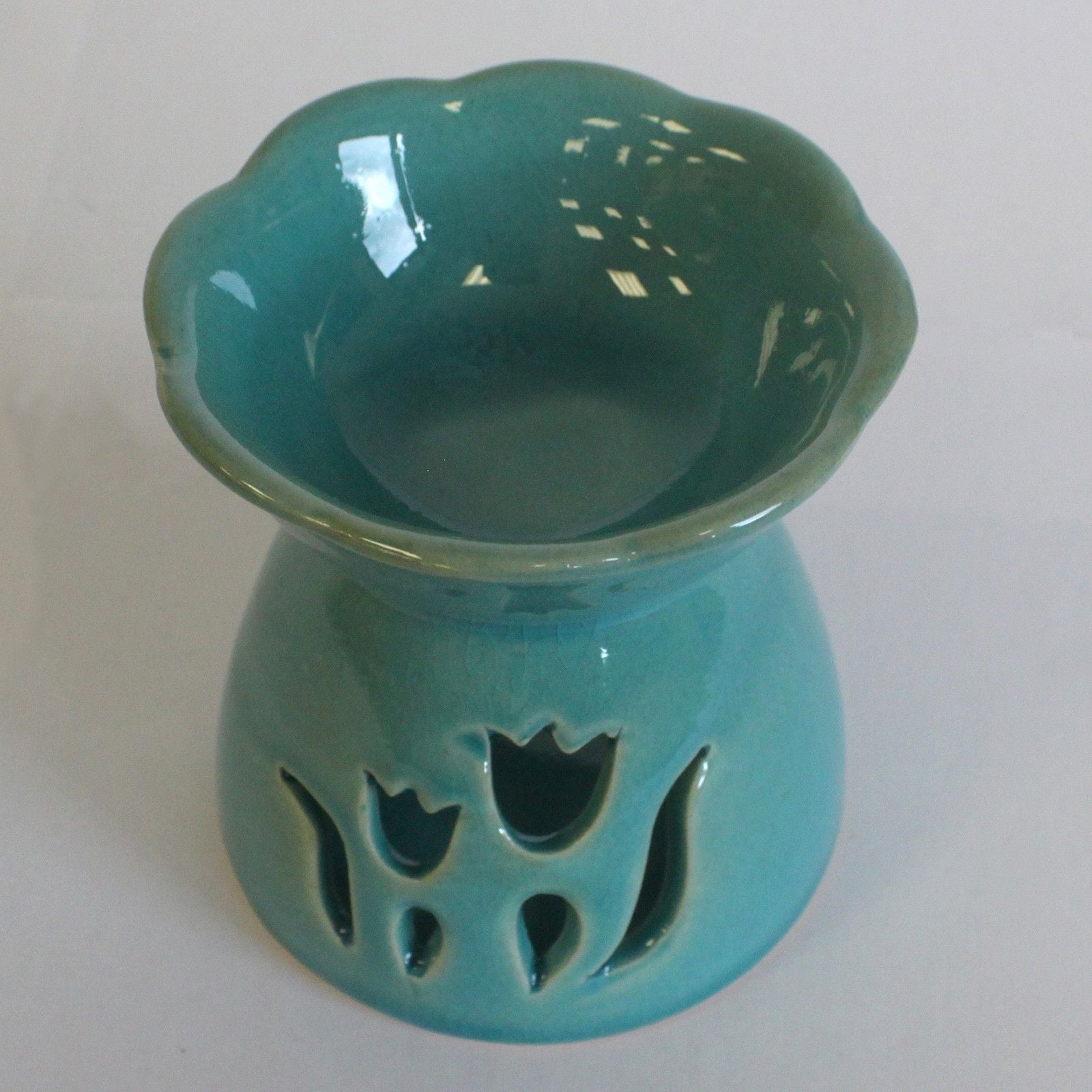 Tulip Design Oil Burner - Green